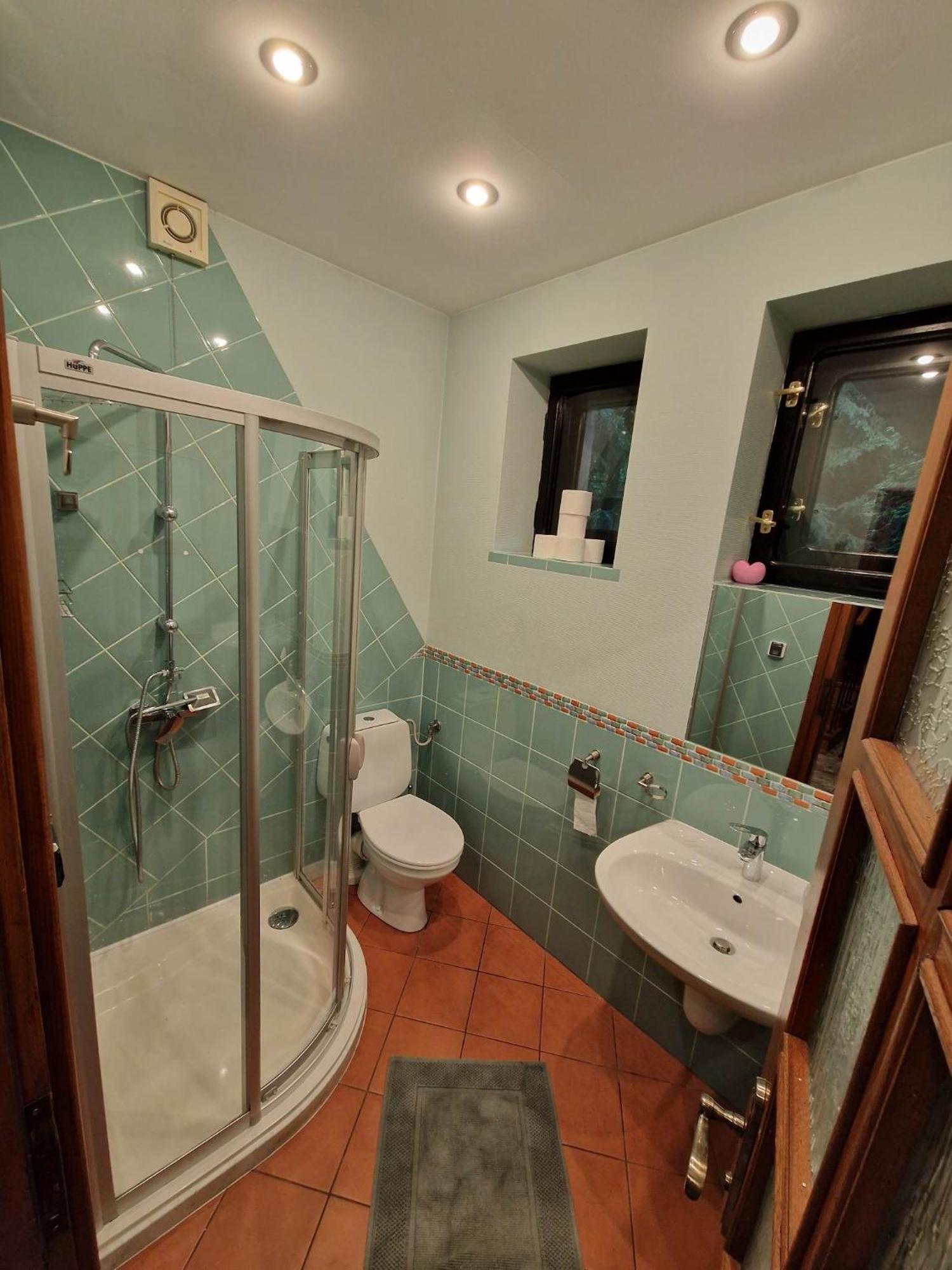 Villa Falsztyn Holiday Home Buitenkant foto