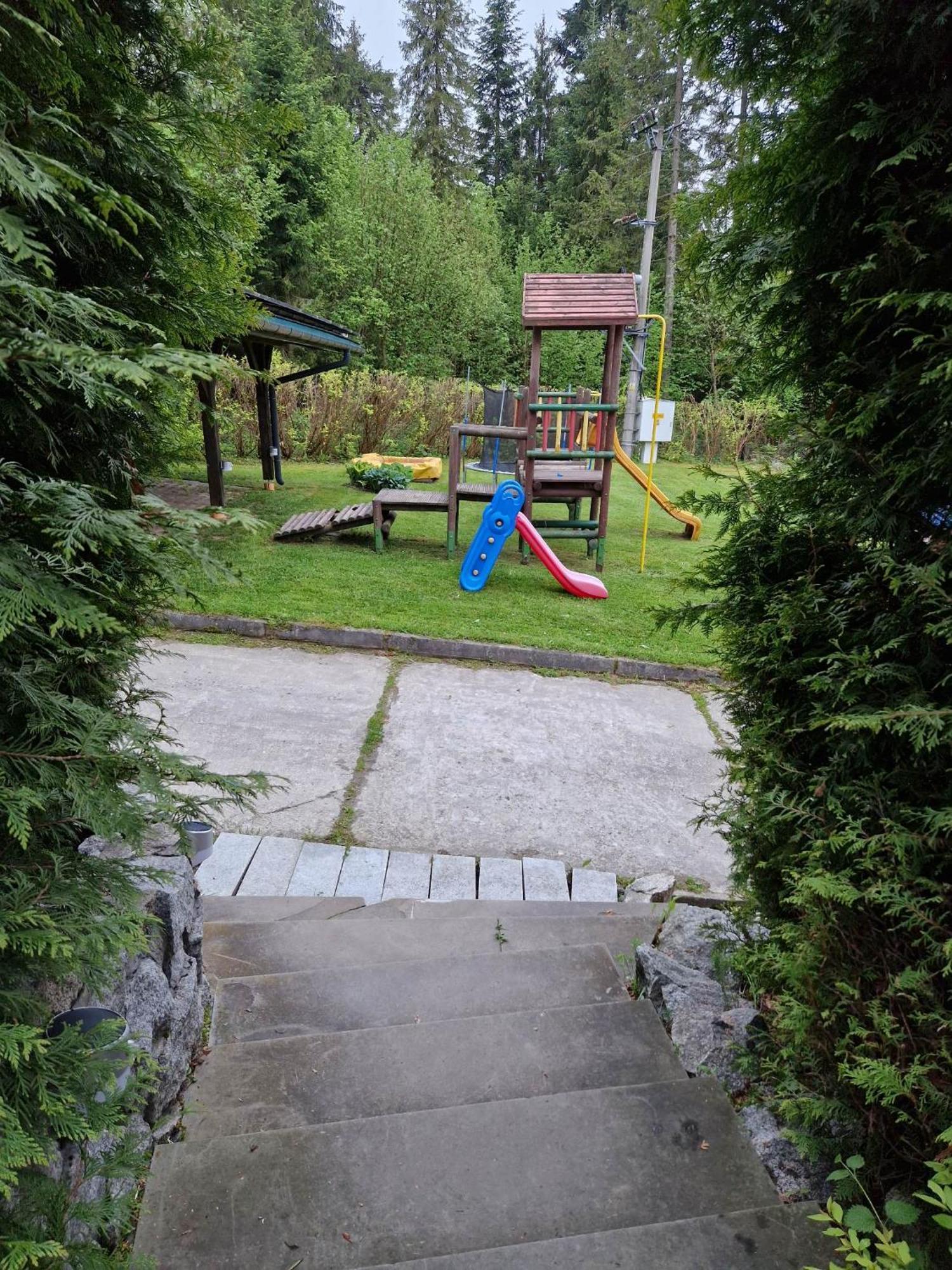 Villa Falsztyn Holiday Home Buitenkant foto