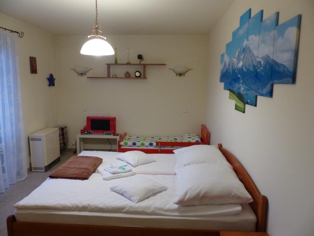 Villa Falsztyn Holiday Home Buitenkant foto