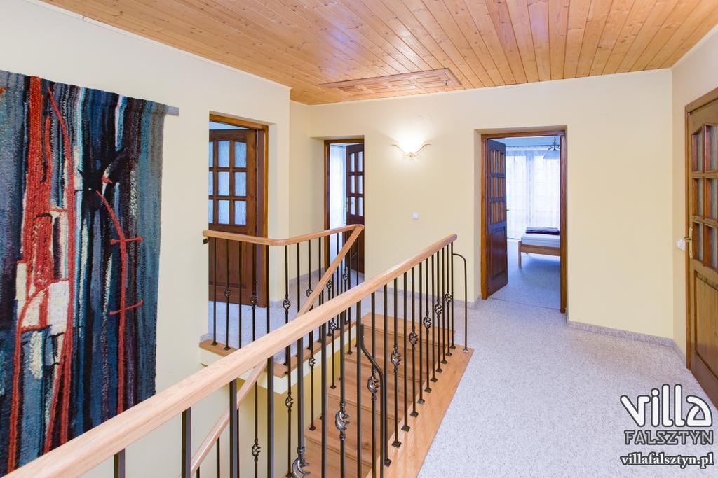 Villa Falsztyn Holiday Home Buitenkant foto