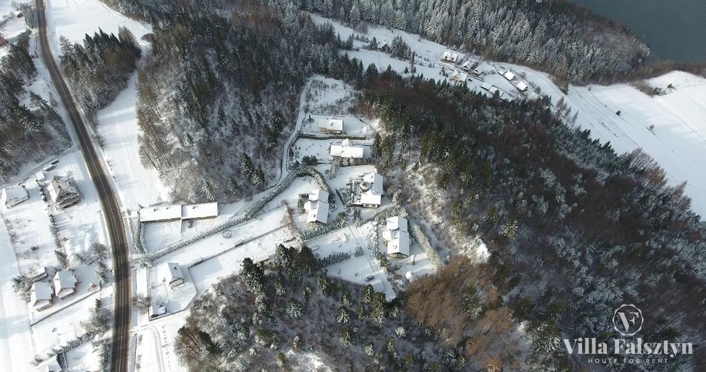 Villa Falsztyn Holiday Home Buitenkant foto